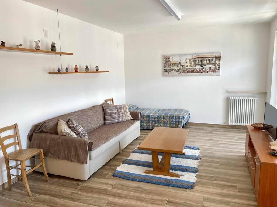Casa Del Tempo Rosa Tassullo Ospitar Apartment Екстериор снимка